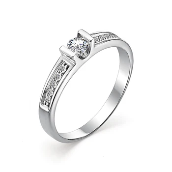 

585 sterling gold ring with stones: Diamond