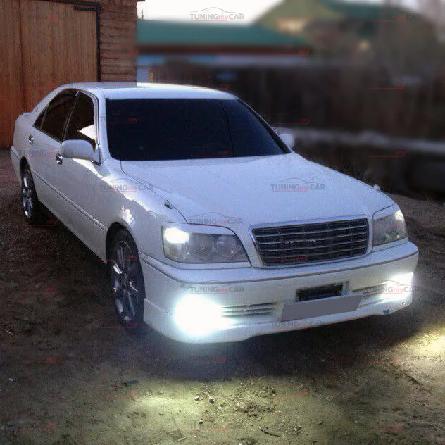 Toyota Crown черный