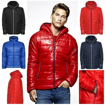 

Man jacket Padded with padding and hood tight fitting. Warm. Greenland