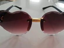 Gafas de sol sin montura con forma de corazón para niños, anteojos de sol deportivos a la moda, con Lentes rojas en color gris y Rosa, con UV400