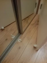 Tope de puerta de silicona silenciosa sin perforación, tapón de absorción de pared para inodoro, soporte de puerta antigolpes, tope de puerta de engranaje de resistencia