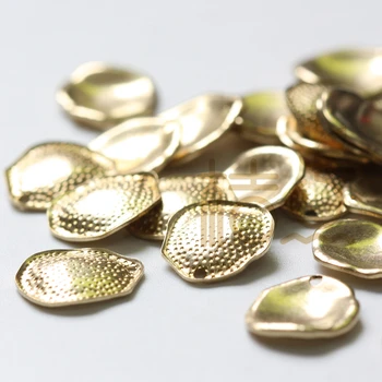 

20 Pieces Raw Brass Textured Irregular Charm - 13x11mm (4480C)