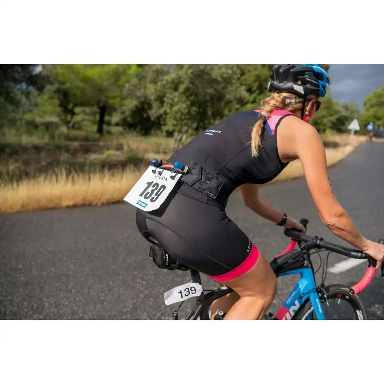 Пояс с креплением номера и карманами для гелей триатлона марафона APTONIA x