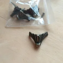 4 Uds NAIERDI antiguo Protector de esquina de bronce joyería pecho caja de madera decorativa pies pierna soporte de Metal para esquinas Hardware