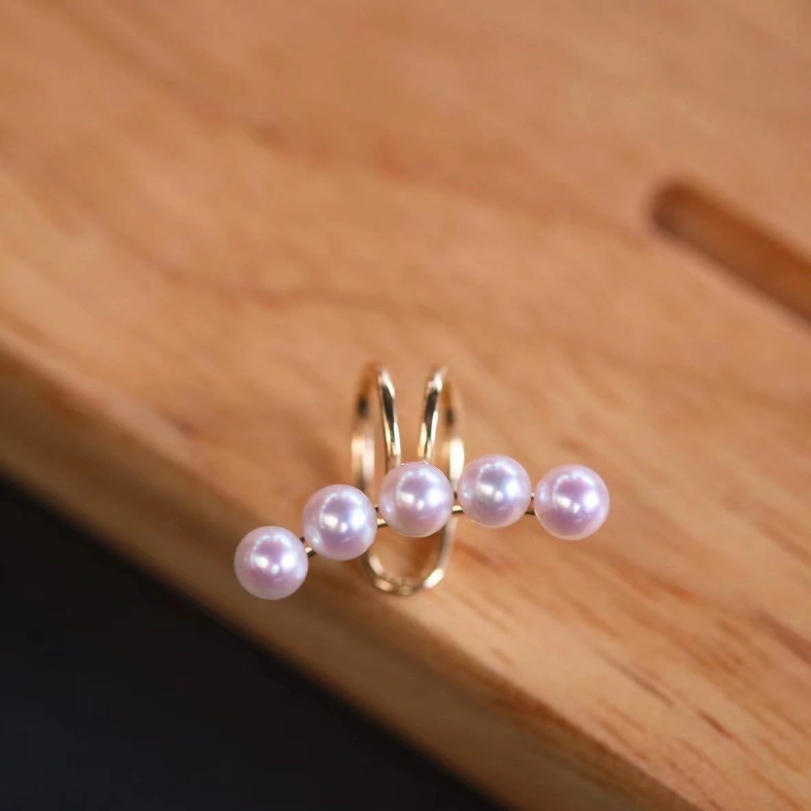 

MADALENA SARARA Pure 18k Gold Earrings Freshwater Pearl Circle Cliper Women Earrings Yellow Gold AU750