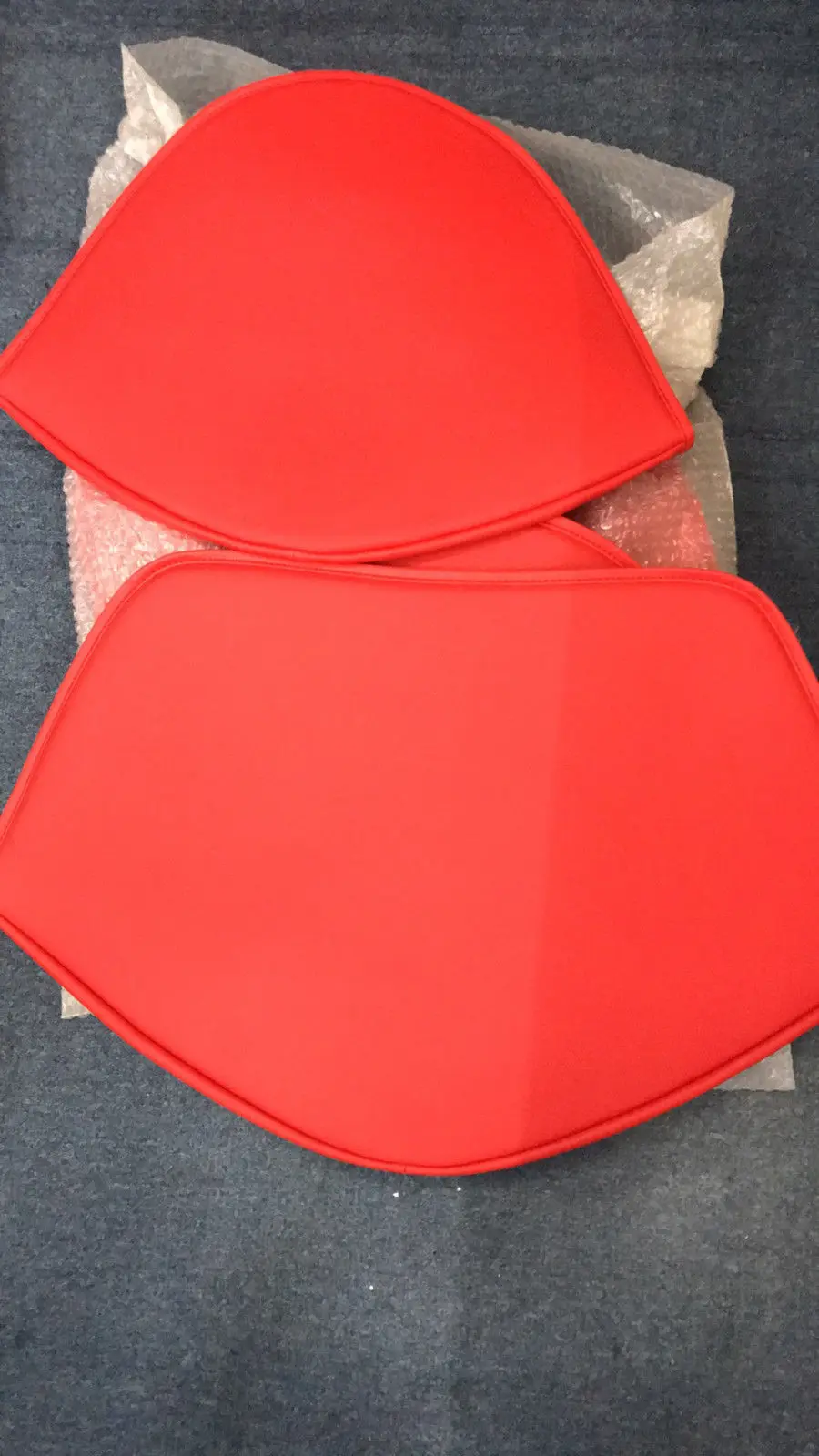 Бертоа белый или красный имитация кожаное кресло спинки подушки