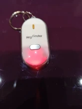 Llavero inteligente LED con alarma de Control de sonido Antipérdida etiqueta bolsa para niños localizador de mascotas encontrar llaves llavero de seguimiento Color al azar