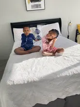 Conjuntos de Pijamas cortos para niños, ropa de dormir bonita de seda, de verano, con Top corto y pantalón estampado, para el hogar, 2020