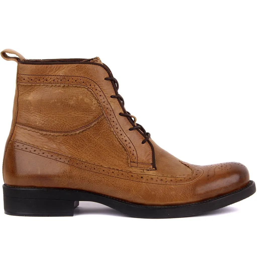 

Sail Lakers-Tan Leather Lace-Up Men Boots