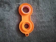 Herramienta de limpieza Universal, llave de cuatro burbujeador, desmontaje de salida, grifo de agua, lados amarillos