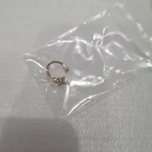 Pendientes de Clip de Cruz Simple para mujer y niña, 2 uds., aretes de Zirconia cúbica con perlas, Clip para oreja sin joyería Piercing
