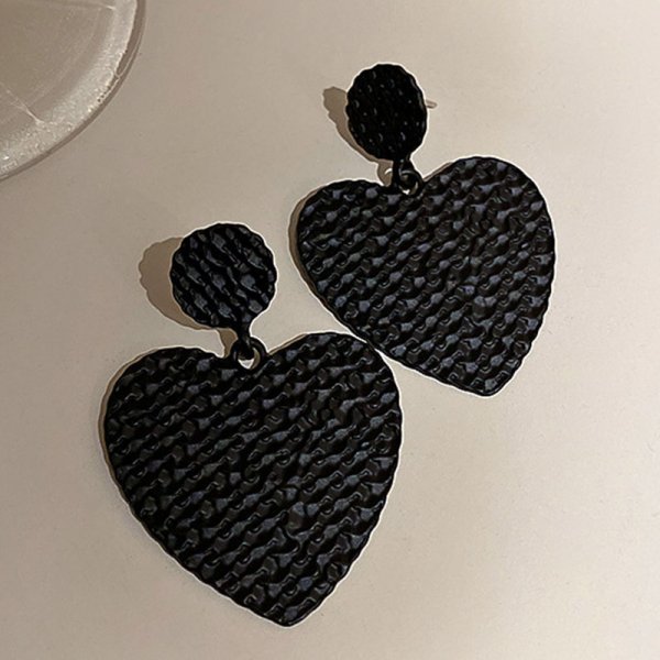 Women’s Heart Shape Cute Drop Earrings 2022 Fashion Black Crystal Love Heart Statement Earrings for Women Jewelry Gifts