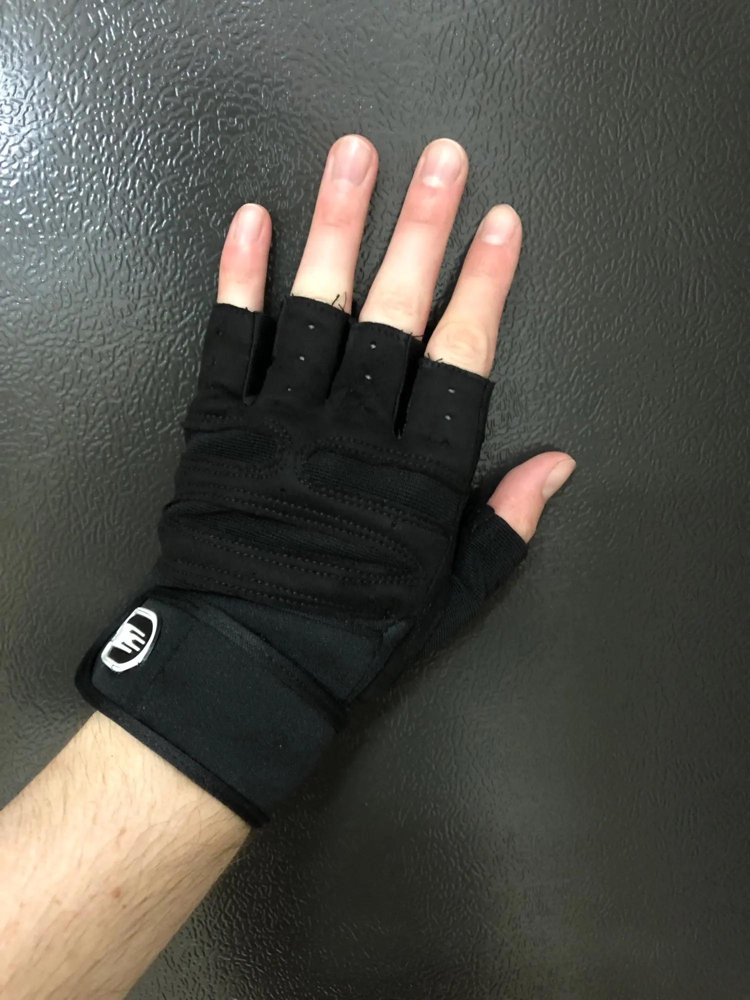 Weight Lifting Gloves Prevents Calluses Exercise Equipment — Flamin
