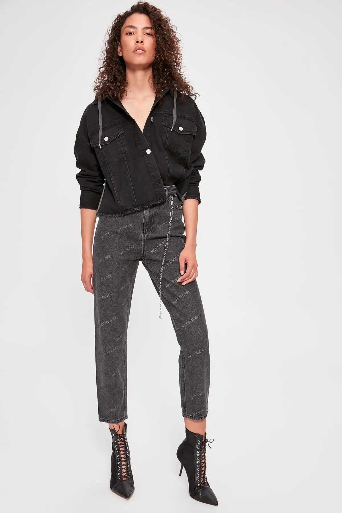 

Trendyol Printed High Waist Mom Jeans TWOAW20JE0199