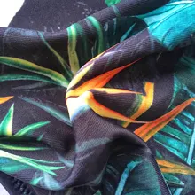 Bikini femenino con cuello Halter y cintura alta, traje de baño con cuello halter y cintural alta con estampado floral en talla XXL