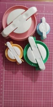 Juego de pompón esencial, bola de pelusa, aguja, herramienta para tejer, bricolaje, Color aleatorio, 1 Juego