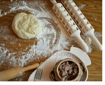 

Rolling pin for dumplings and ravioli (Linden)