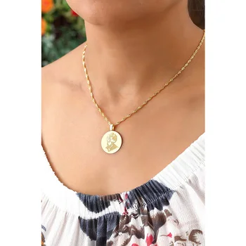 

Conqueror Sultan Madelion Gold Plated Locket Roundel Necklace Jewelry 925 Sterling Silver with Singapore Chain