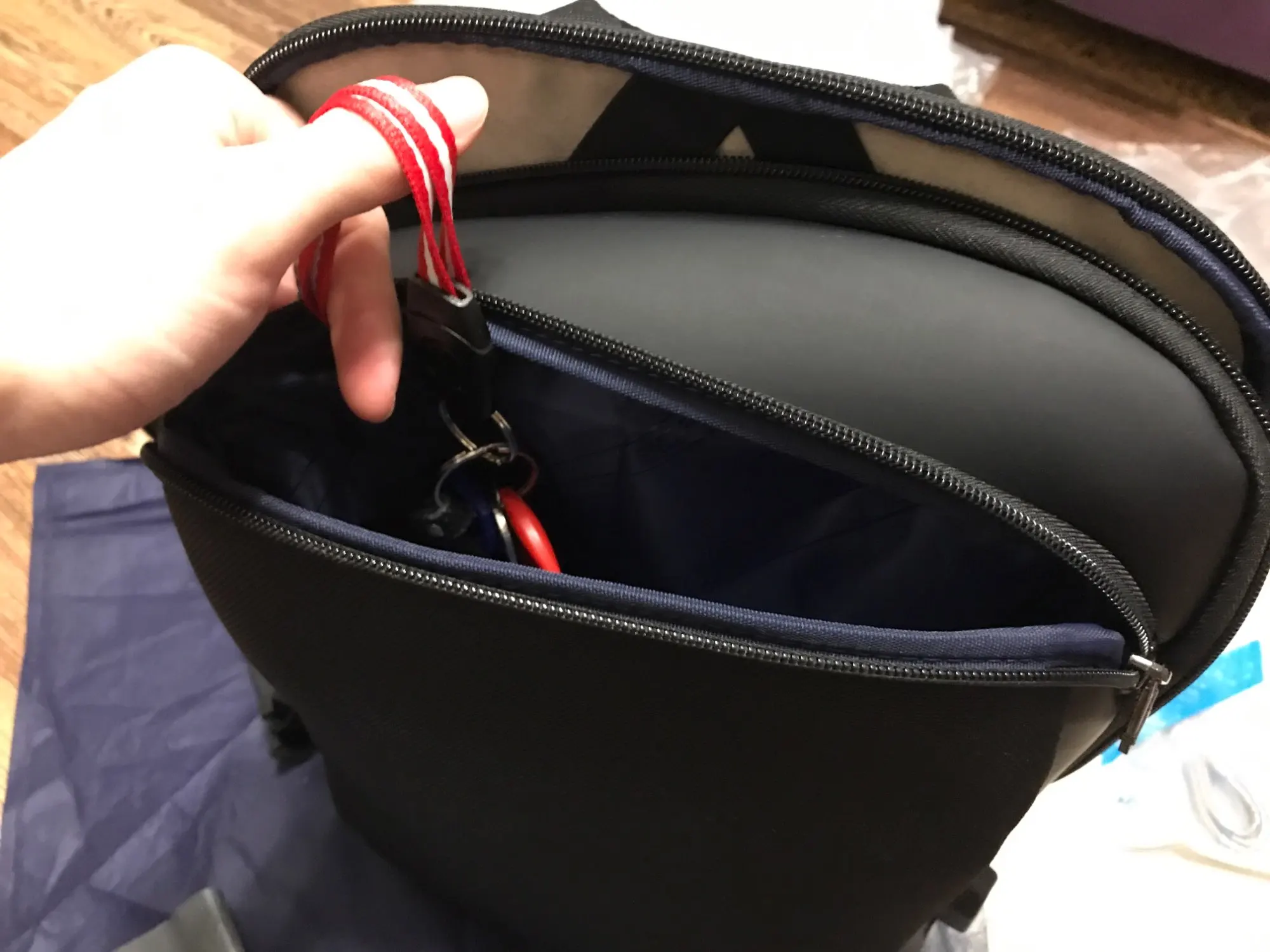 Ultra Thin Office USB Backpack photo review