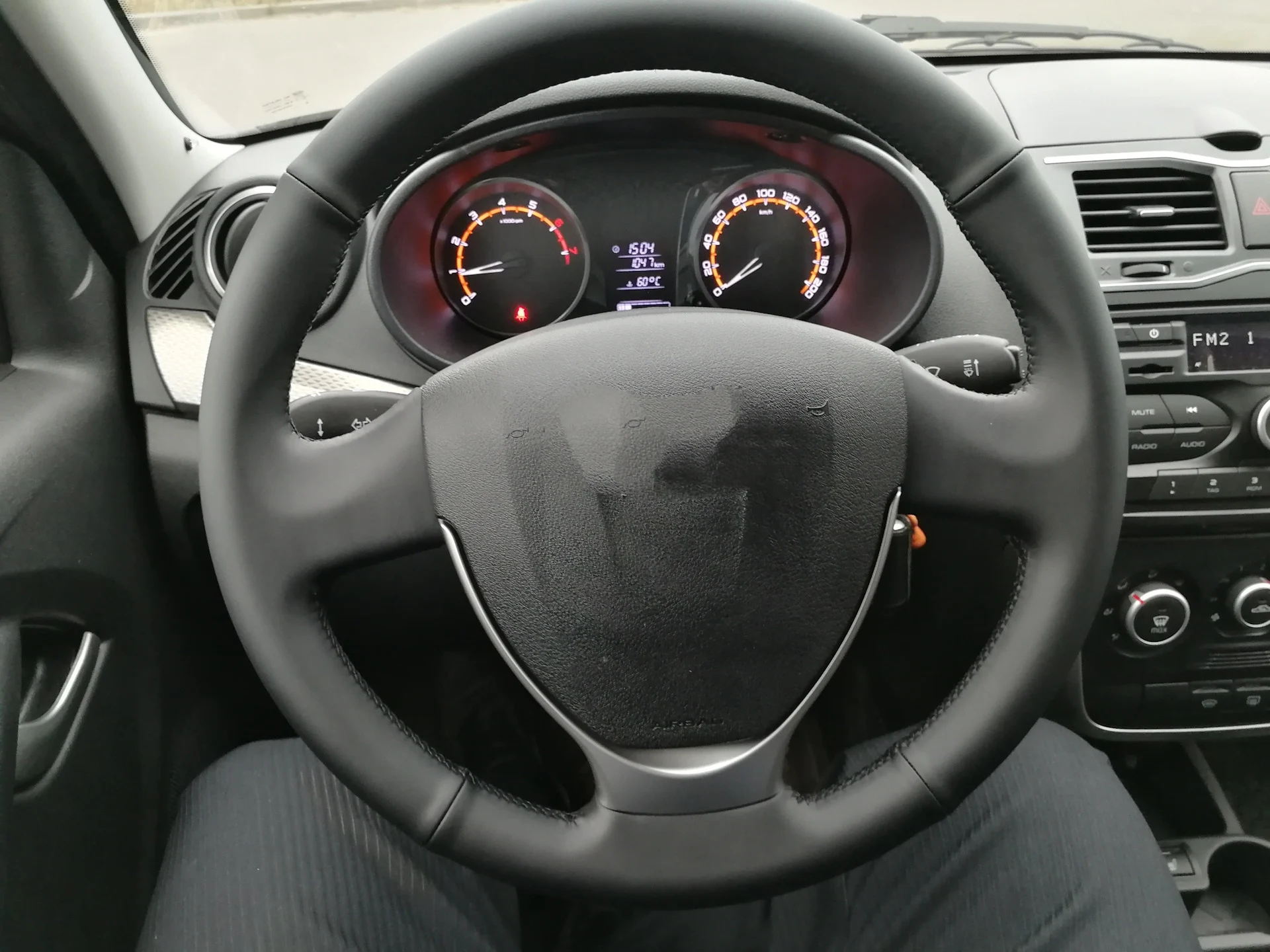 Приборка от гранты на калину 1. Гранта горит руль. Руль ваз 2190. Руль гранта 2011. Гранта горит руль.