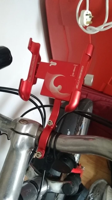 Adjustable Aluminum Bicycle Phone Holder photo review