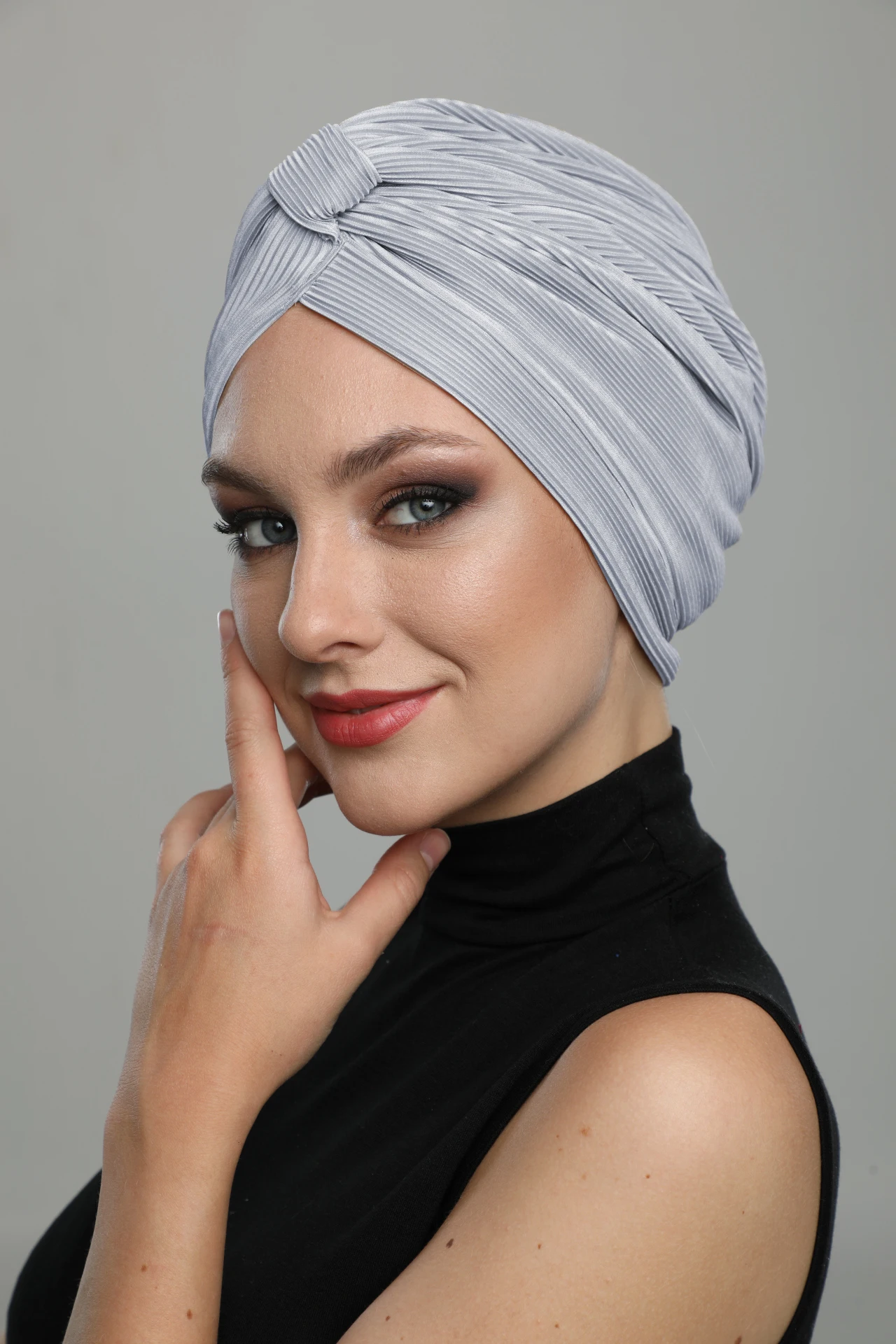 2022 New Fashion Cross Pleat Banded Ready Made Turban Hijab Bonnet Scarf Cancer Cap Special Women Product Beret Bandana Muslim Liner Chemo All Season Rib Lame Pearl Bead