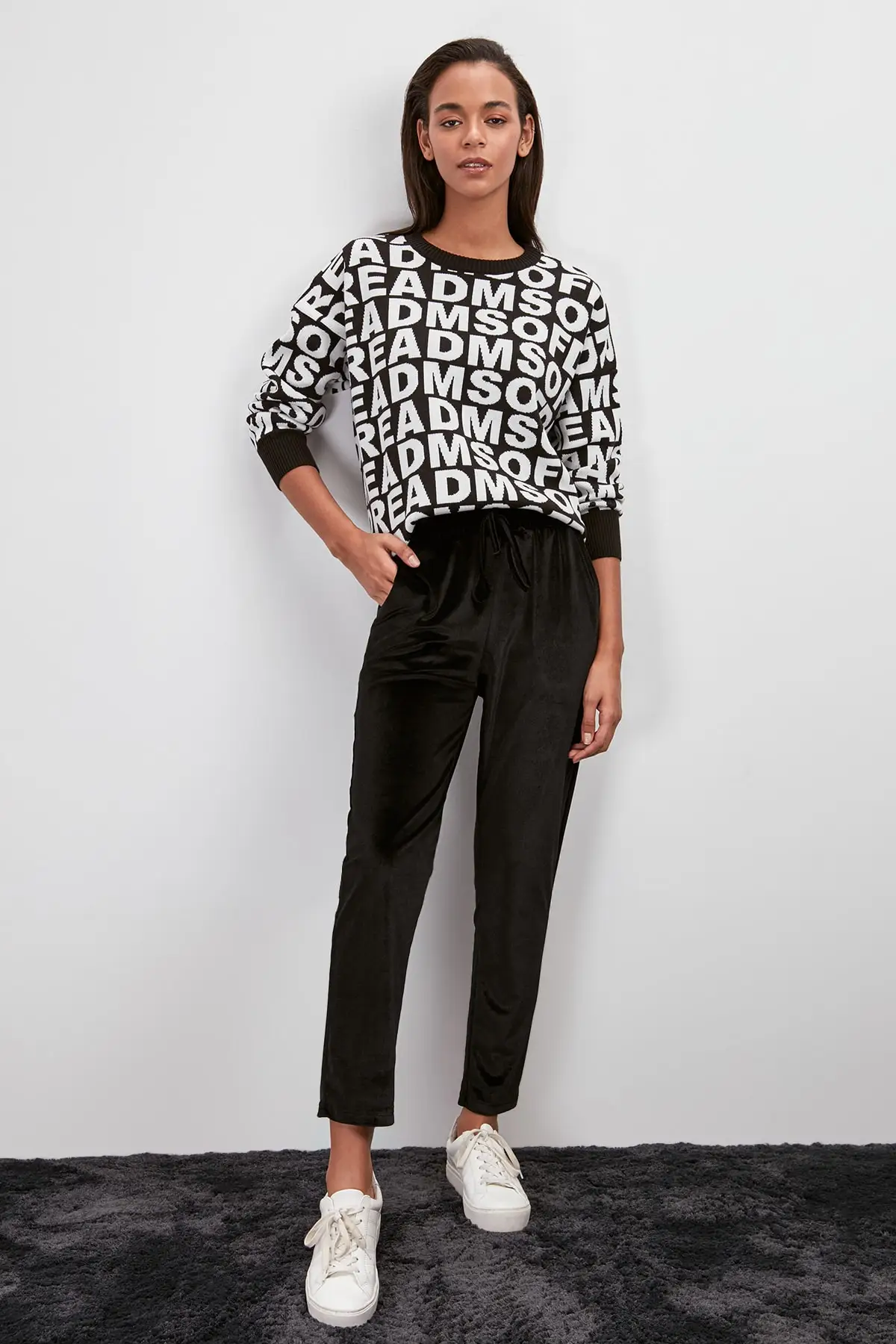 Trendyol бархатные трикотажные брюки TWOAW20PL0529