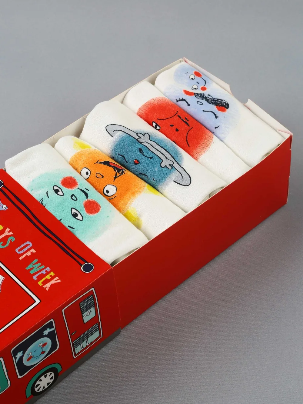 013-013-027 Beyaz Bebek Haftanın 7 Günü Özel Badi  (4)