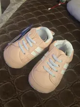 Zapatos de primeros pasos para bebé, niño y niña, calzado deportivo clásico, suela suave de cuero PU, mocasines de bebé de cuna multicolor, zapatos Casuales