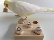 Pájaros loros plataforma de madera anillos de plástico entrenamiento de inteligencia Chew Puzzle juguete 54DC