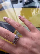 Huitan-Anillos finos minimalistas para mujer, sortija de boda brillante de circón cúbico, alta calidad, versátil, 2020