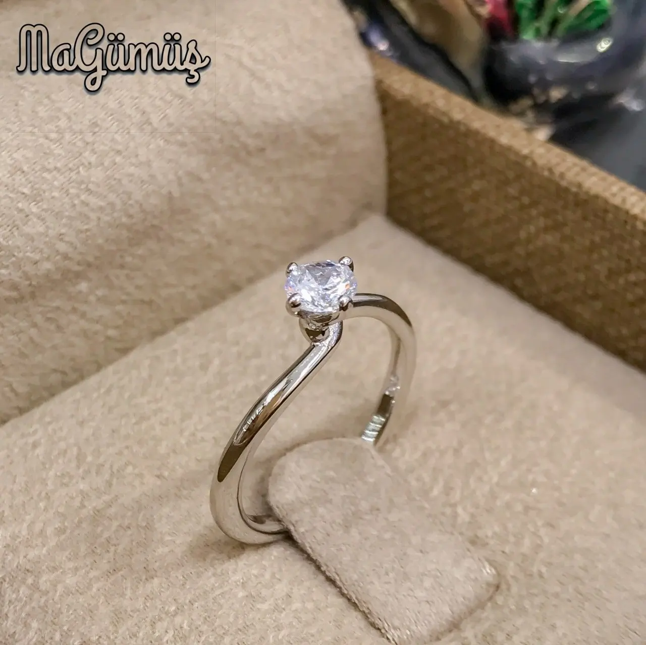 Buy Cute Single Stone Simple Finger Ring One Gram Gold White Stone Ring for  Girls