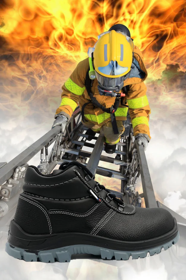 firefighters-rescued-survivors_1150-8371