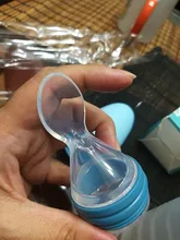 Disney-cuchara para pasta de arroz para bebé, botella de leche de silicona suave, suplemento de alimentos para bebés, artefacto para apretar, cuchara para arroz y fideos