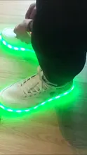 Tamaño 35-44 mujeres Anti-deslizante luminosa zapatillas de deporte hombres Led resistente al desgaste zapatos informales brillantes adultos zapatos con amortiguación con luz