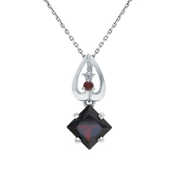

Silver Pendant with Garnet sunlight sample 925