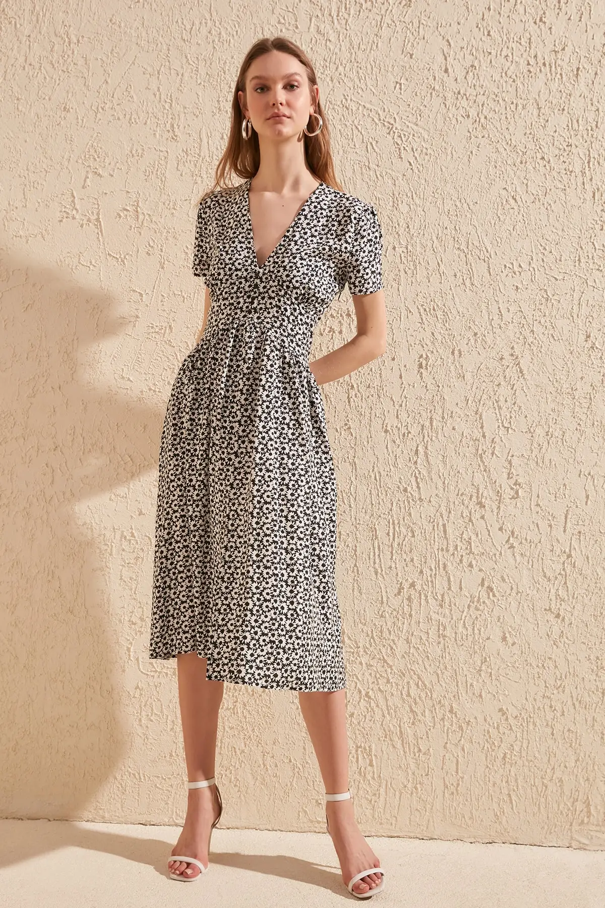 

Trendyol Patterned Slits Dress TWOSS20EL0952