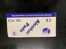 100 unids/caja de primeros auxilios kit almohadilla de Alcohol medicinal muestras de primeros auxilios kit de accesorios