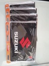 Alfombrilla antideslizante con emblema de PVC para salpicadero de coche, alfombrilla para teléfono móvil, para Suzuki SX4 Swift Grand Vitara, Ciaz Baleno Across S Presso