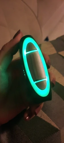 Отзыв о товаре Массажер для шеи OKACHI GLIYA, 2021 г., для массажа лица, разглаживания и удаления морщин, вибрация, холодный и горячий компресс, светодиодная подсветка, EMS терапия от пользователя E***Y