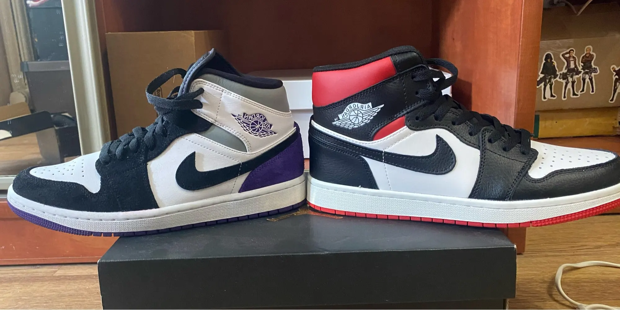 Кроссовки Air Jordan чёрно-красные 