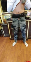 2020 de alta calidad de los hombres casuales de vaqueros rectos de corte Slim vaqueros Biker plisados Pantalones Hombre pantalones de mezclilla Casual de talla grande 42