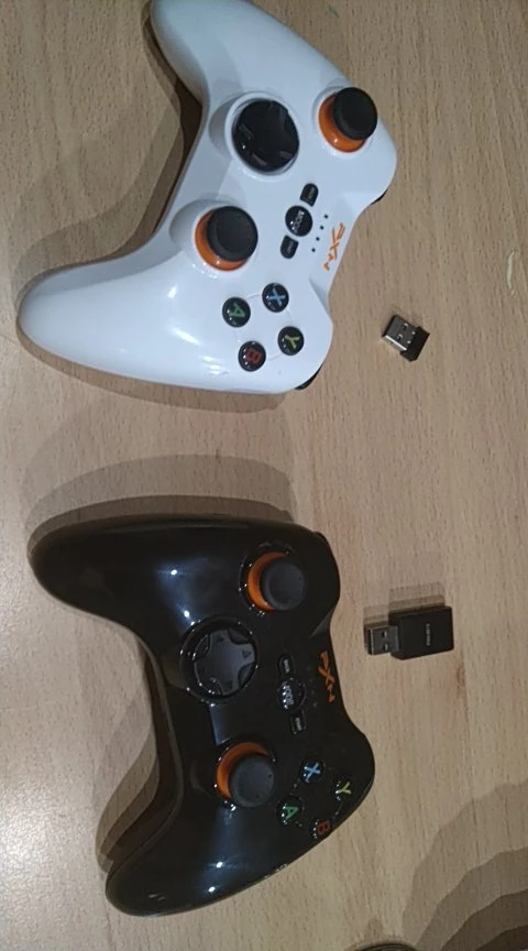 Отзыв о товаре Беспроводной bluetooth игровой контроллер PXN PXN-9613 Pubg, портативный геймпад для ПК, телефона Android, ТВ-приставки, контроллер Joystic PC Mobile компьютера от пользователя B***b
