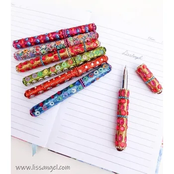 

Glitter Pen Colors with Screw Cap