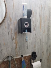 Dispensador automático de pasta de dientes para el hogar, exprimidor de pasta dental con soporte de montaje en pared, accesorios de baño, 1 unidad