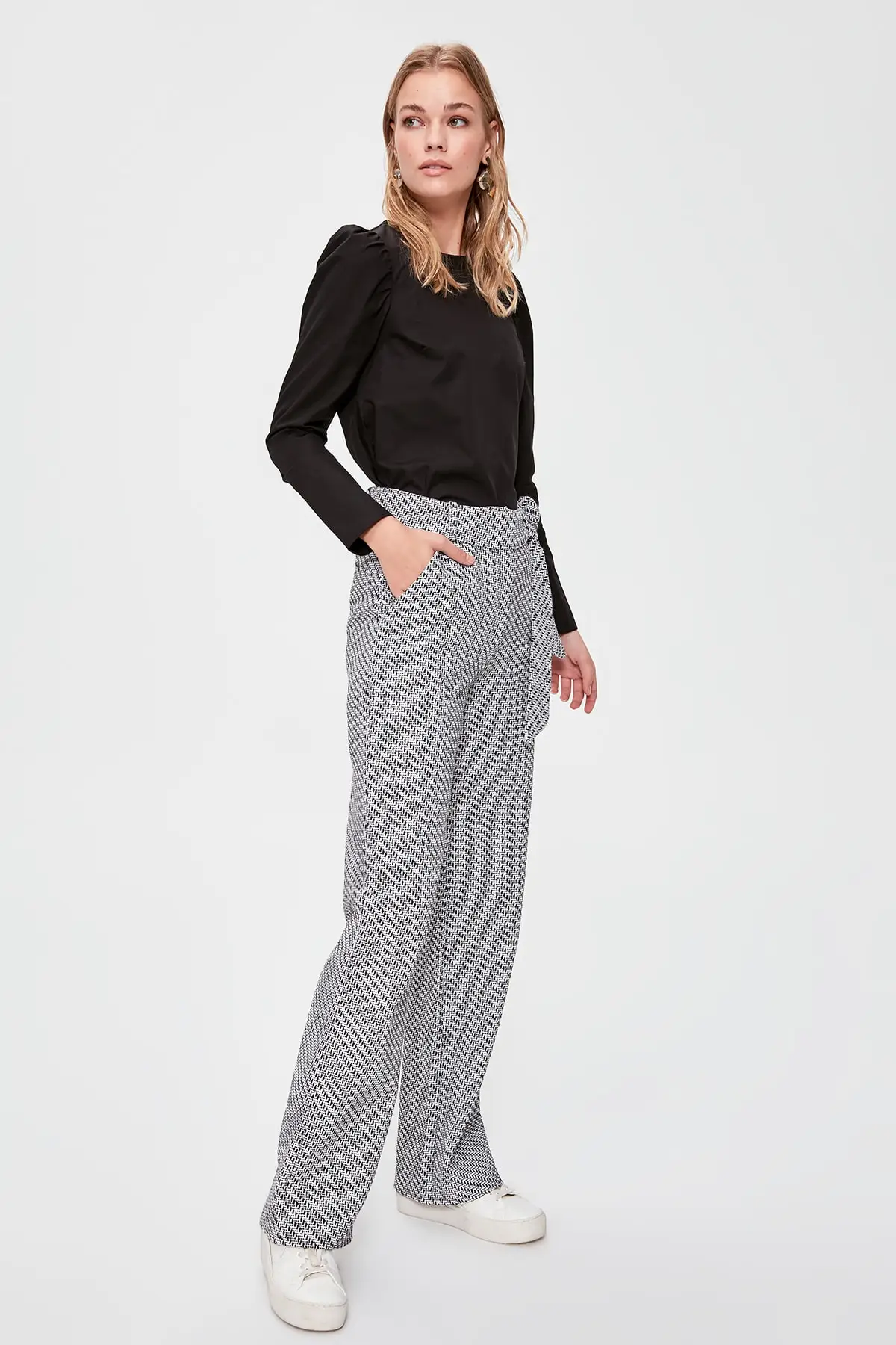 Trendyol Lacing Detailed Pants TWOAW20PL0281