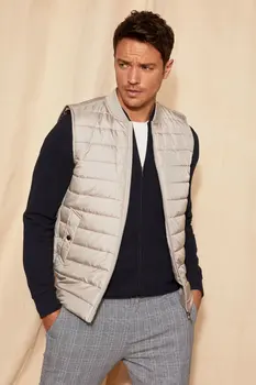 

DeFacto Man Vest-M6965AZ20SP