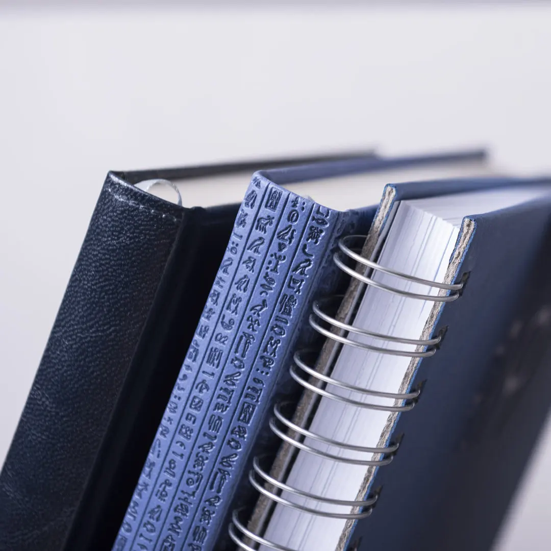 Agenda 2022 Toulouse, Spanish, one page per day, fabric bookmark, with phrase of the day, in 8 languages, calendar, Agendas, office Agenda 2022 Toulouse, Spanish, one page per day, fabric bookmark, with phrase of the day, in 8 languages, calendar, Agendas, office