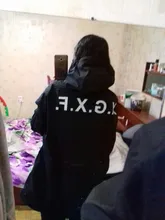 Techwear-chaqueta impermeable con capucha para hombre, ropa de calle de primavera, cortavientos negro