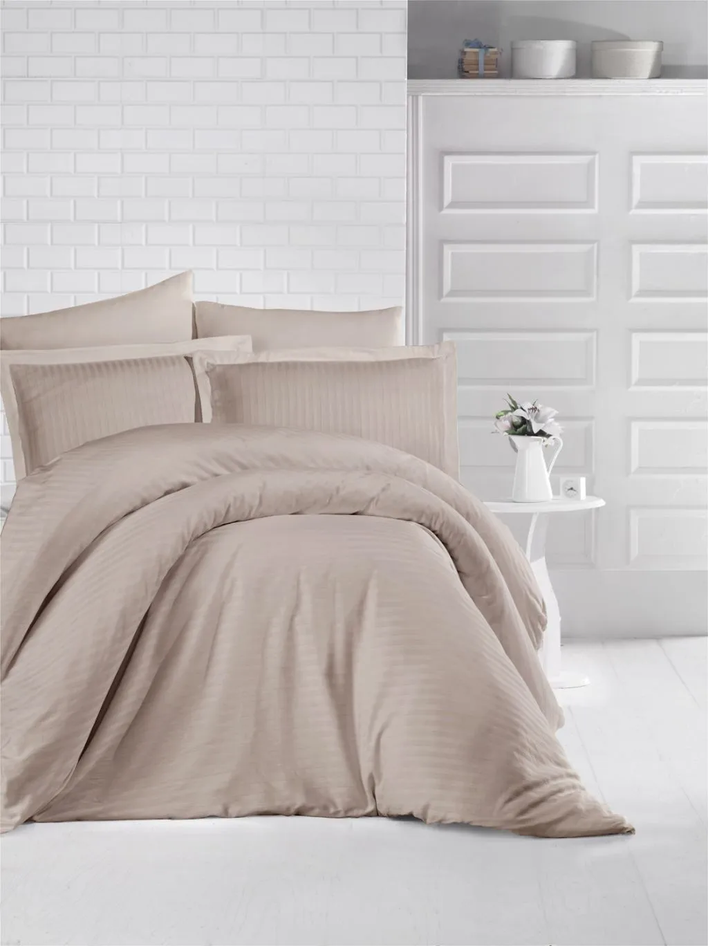 

Estilo Markets Luxury Bedding Set Bedsheet Bedding Set New Bedding Set
